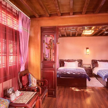 Bed and Breakfast Shaxi Aoding Courtyard Jianchuan Экстерьер фото